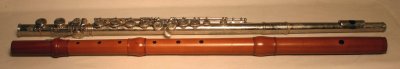 Comparison of a Baroque flute to a modern flute