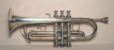 modern trumpet in c by Getzen