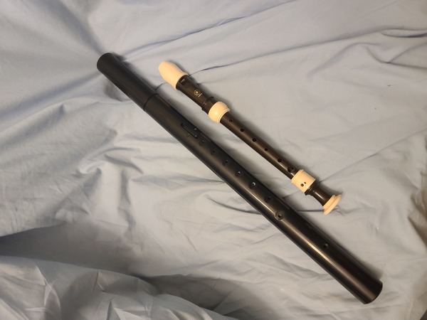 Bass Kelhorn by the Susato Workshop with soprano recorder by Yamaha