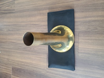 Bass horn by Jerome Wiss